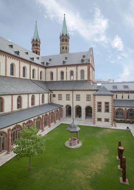 Burkardushaus, Tagungszentrum Am Dom Würzburg Exterior foto