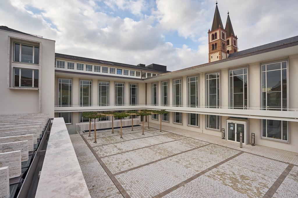 Burkardushaus, Tagungszentrum Am Dom Würzburg Exterior foto